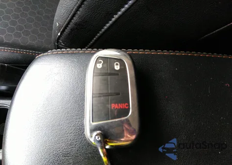 2018 Jeep Compass Latitude 4X4 from USA, damaged, VIN 3C4NJDBB2JT162614